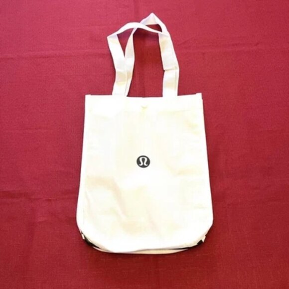 Lululemon White Reusable Lightweight Travel Tote Bag 12x9.5x4.5 Snap Closure - Picture 2 of 4